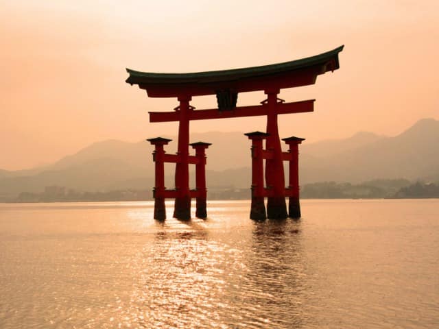 Ponto turístico: Santuáio Miyajima Torii, Hiroshima, Japão